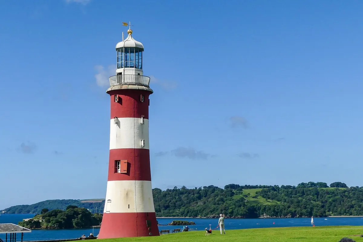 A 5-Day Cornwall Road Trip Itinerary for Coastal Walks and Cream Teas